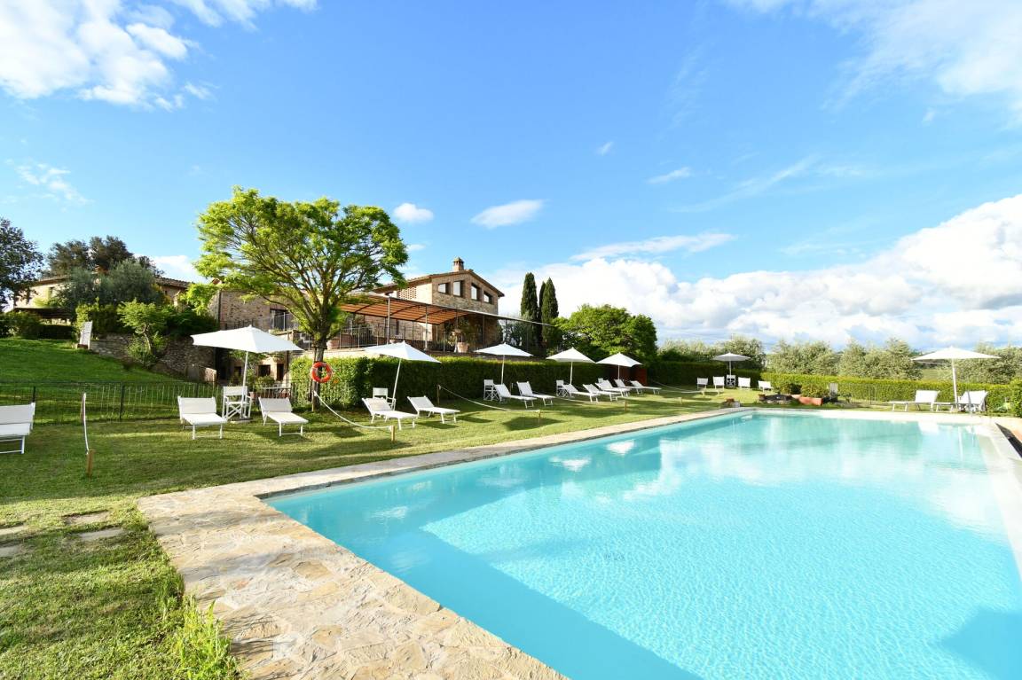 120 M² Resort ∙ 2 Bedrooms ∙ 5 Guests - Tuscany
