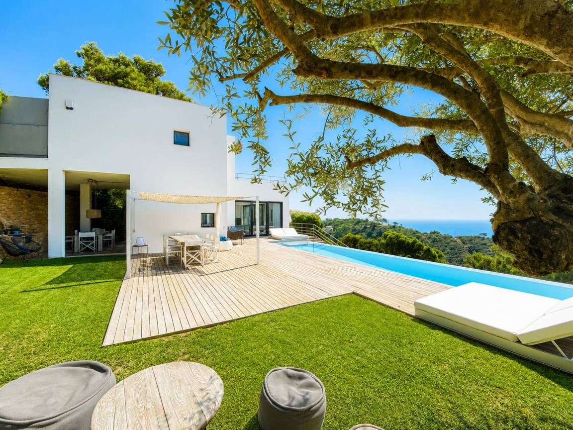 450 M² Villa ∙ 5 Chambres ∙ 10 Personnes - Tamariu