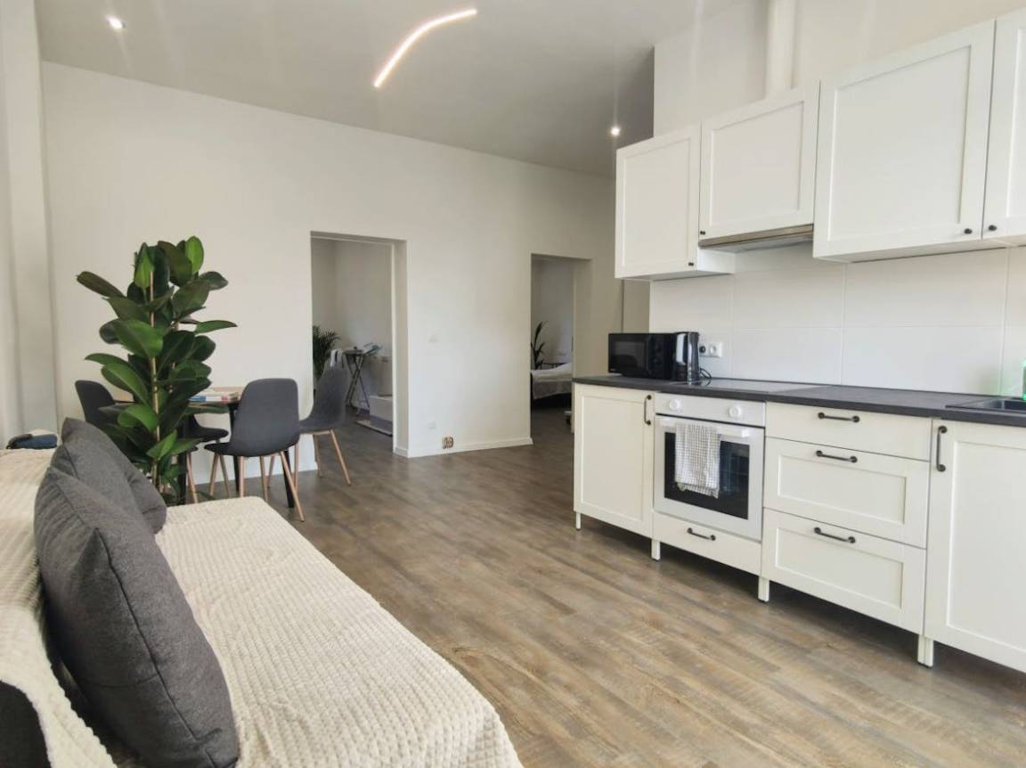 65 M² Ferienwohnung ∙ 2 Schlafzimmer ∙ 5 Gäste - Dortmund