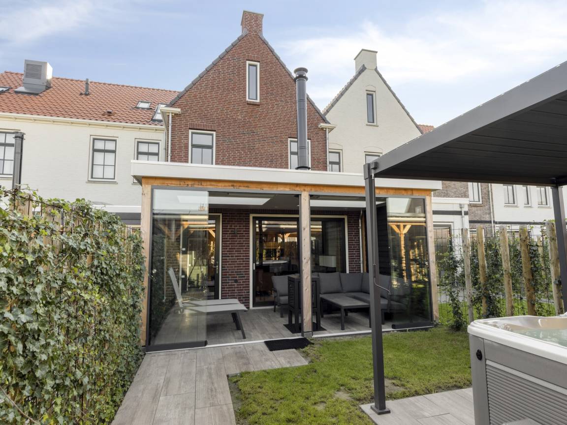 184 m&sup2; Ferienhaus 6 Schlafzimmer 12 G&auml;ste