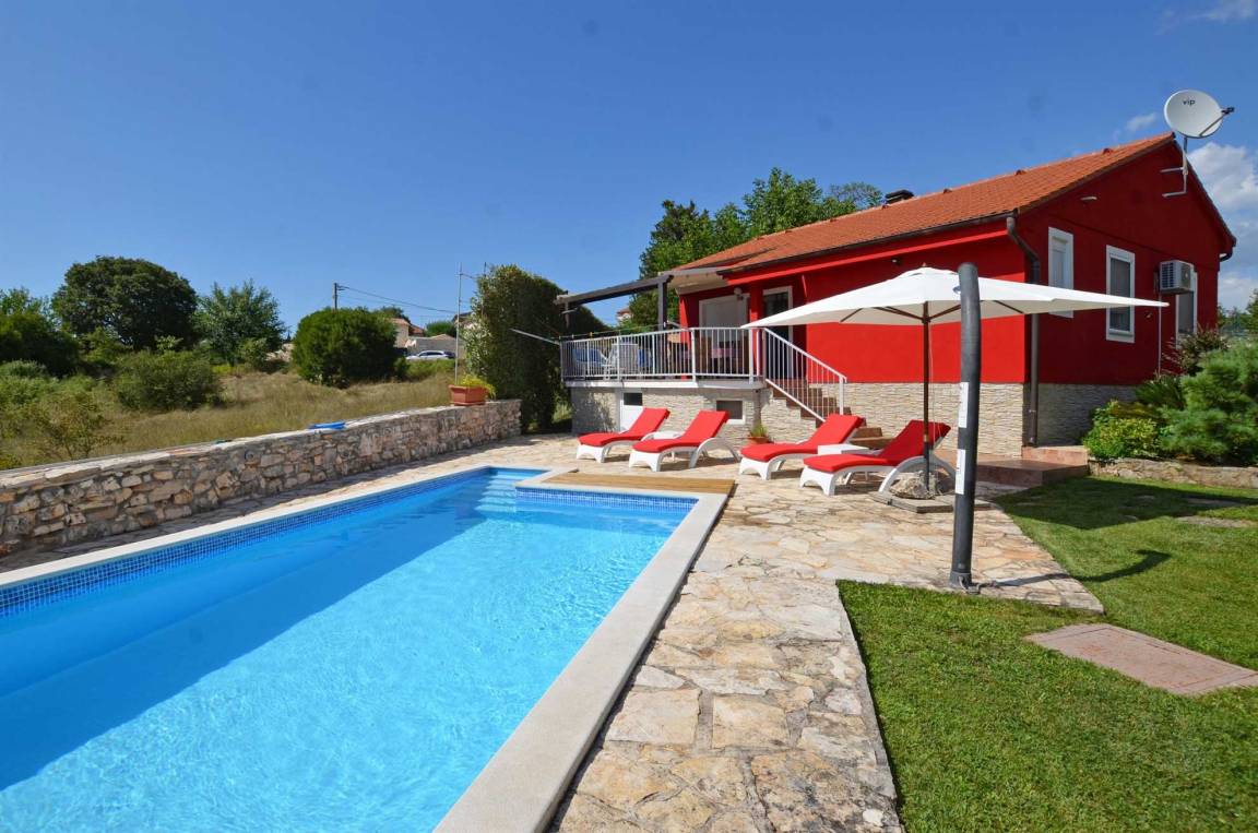 75 M² Villa ∙ 2 Bedrooms ∙ 5 Guests - Bale