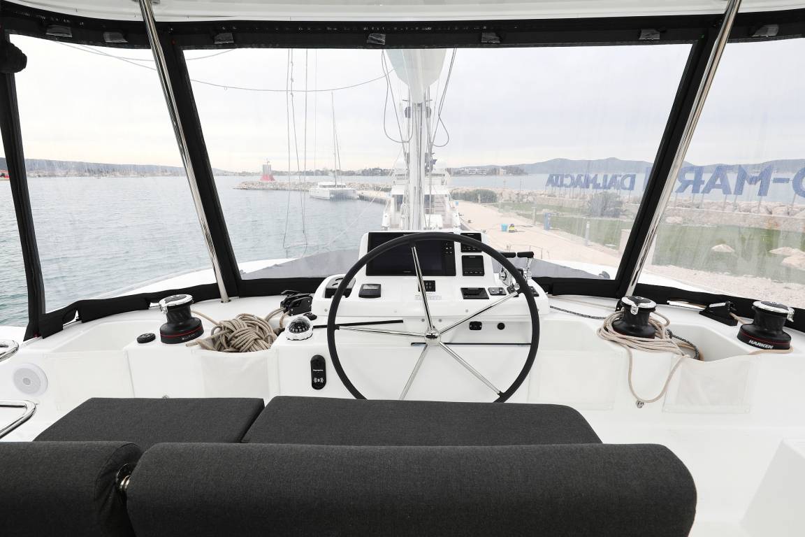 15 M² Casa Flotante ∙ 6 Habitaciones ∙ 12 Huéspedes - Zadar