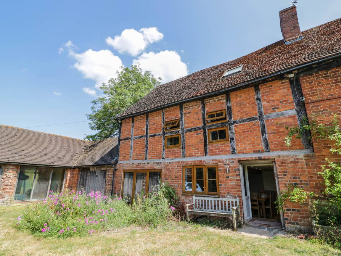Cottage ∙ 3 Bedrooms ∙ 6 Guests - Malvern