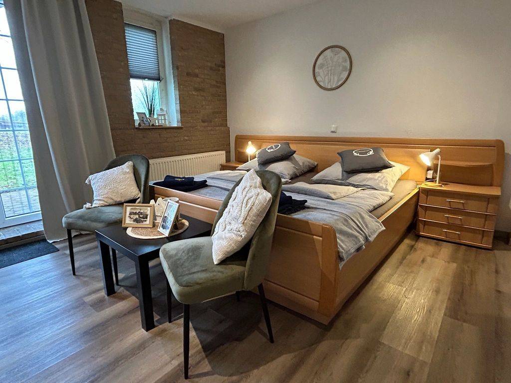 45 M² Ferienwohnung ∙ 1 Schlafzimmer ∙ 2 Gäste - Aurich
