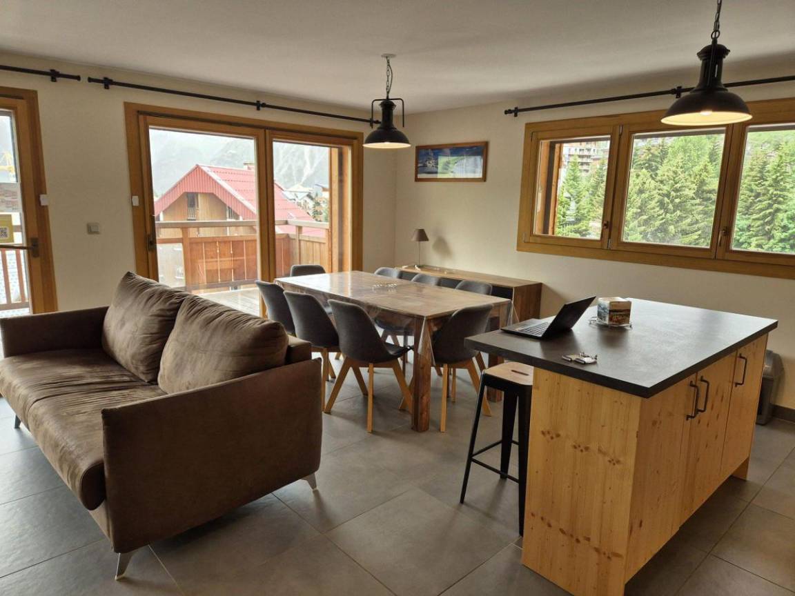 70 m² Ferienwohnung ∙ 2 Schlafzimmer ∙ 7 Gäste – Bild 4