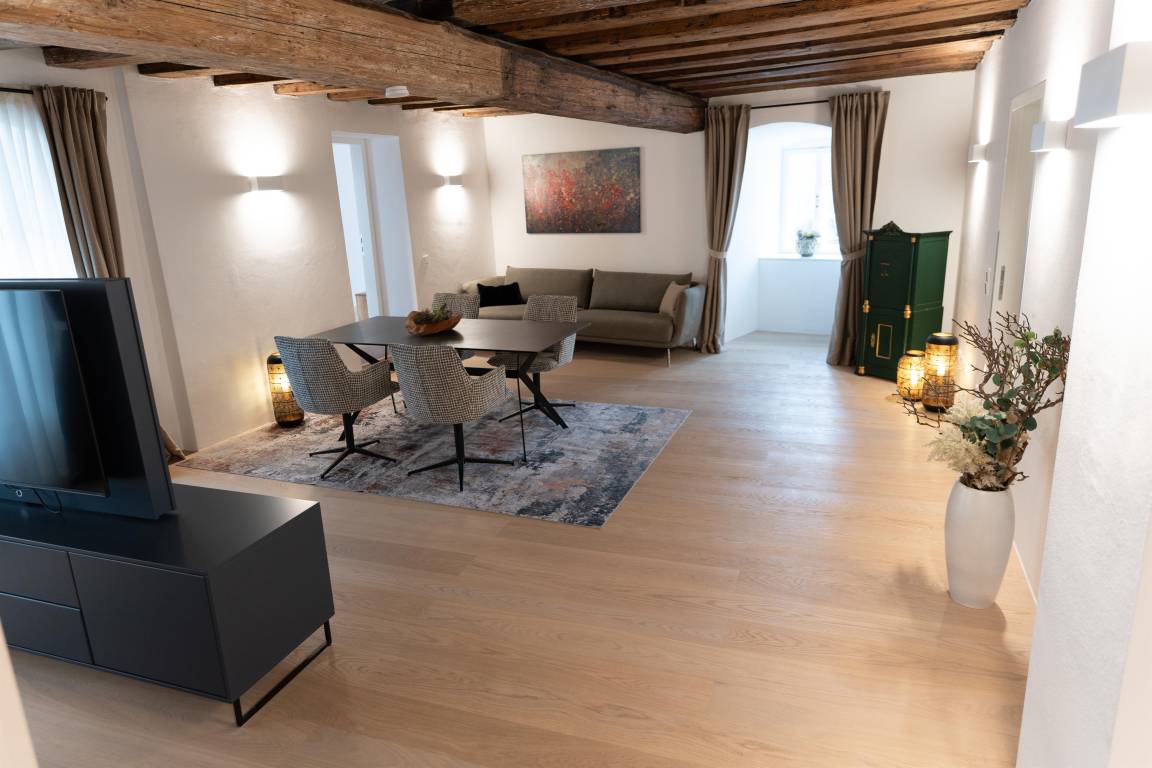 75 M² Apartment ∙ 1 Bedroom ∙ 4 Guests - Marchtrenk