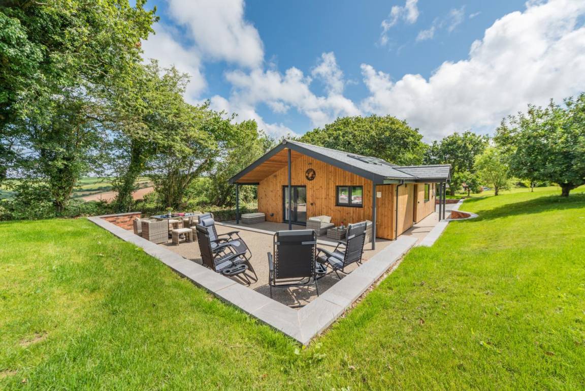 Lodge ∙ 2 Bedrooms ∙ 4 Guests - Appledore