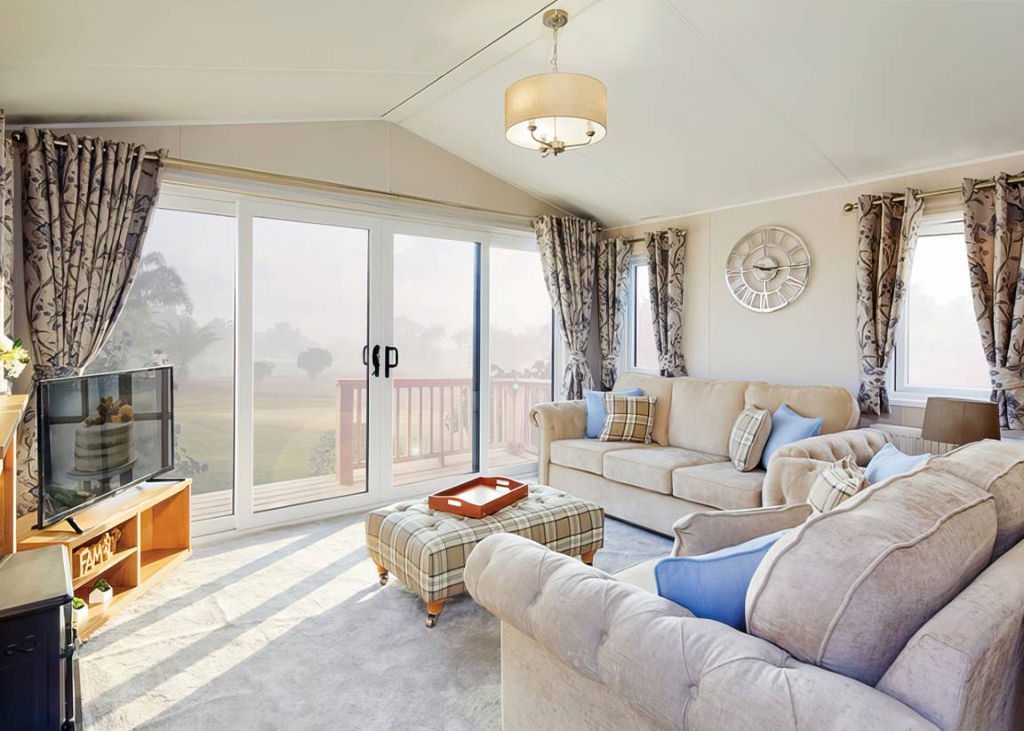 Caravan ∙ 2 Bedrooms ∙ 4 Guests - Formby