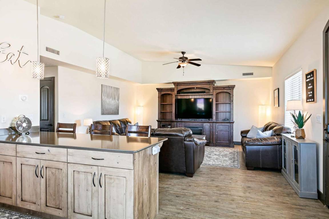 113 M² Condo ∙ 2 Bedrooms ∙ 10 Guests - St. George, UT