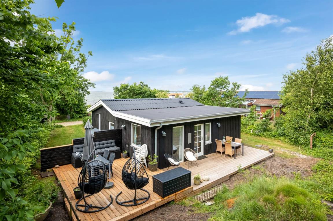73 M² Ferienhaus ∙ 2 Schlafzimmer ∙ 4 Gäste - Esberg