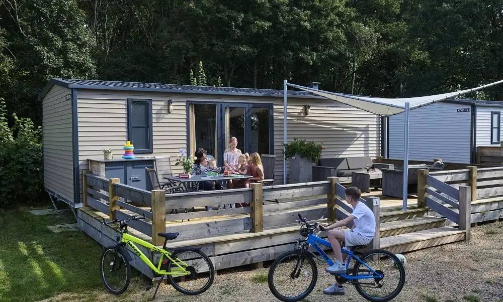 31 M² Caravan ∙ 2 Slaapkamers ∙ 4 Gasten - Groningen