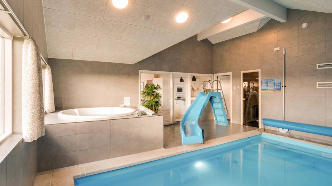 252 M² Ferienhaus ∙ 7 Schlafzimmer ∙ 18 Gäste - Søndervig