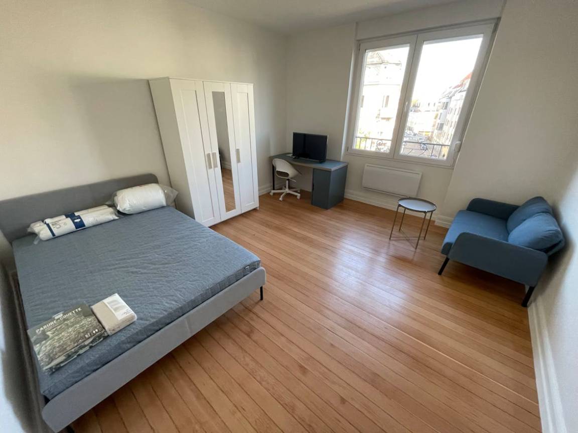 110 M² Chambre Privée ∙ 1 Chambre ∙ 4 Personnes - Strasbourg