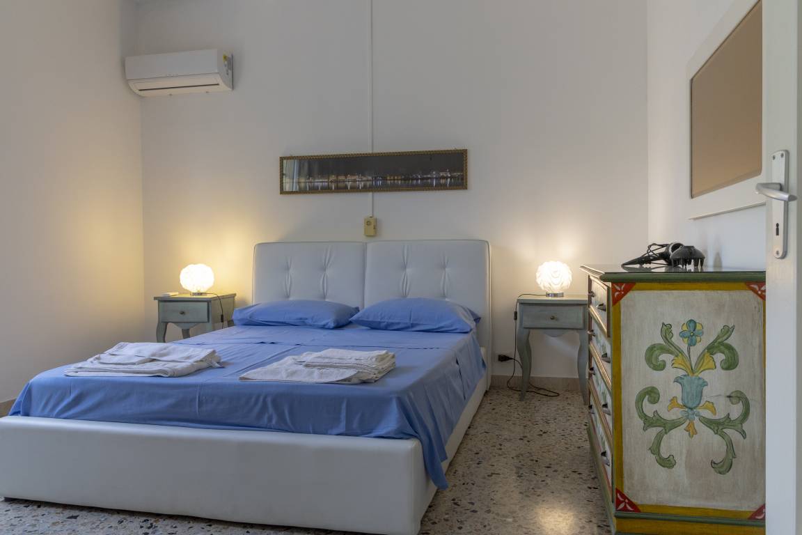 Apartment ∙ 4 Bedrooms ∙ 8 Guests - Erice