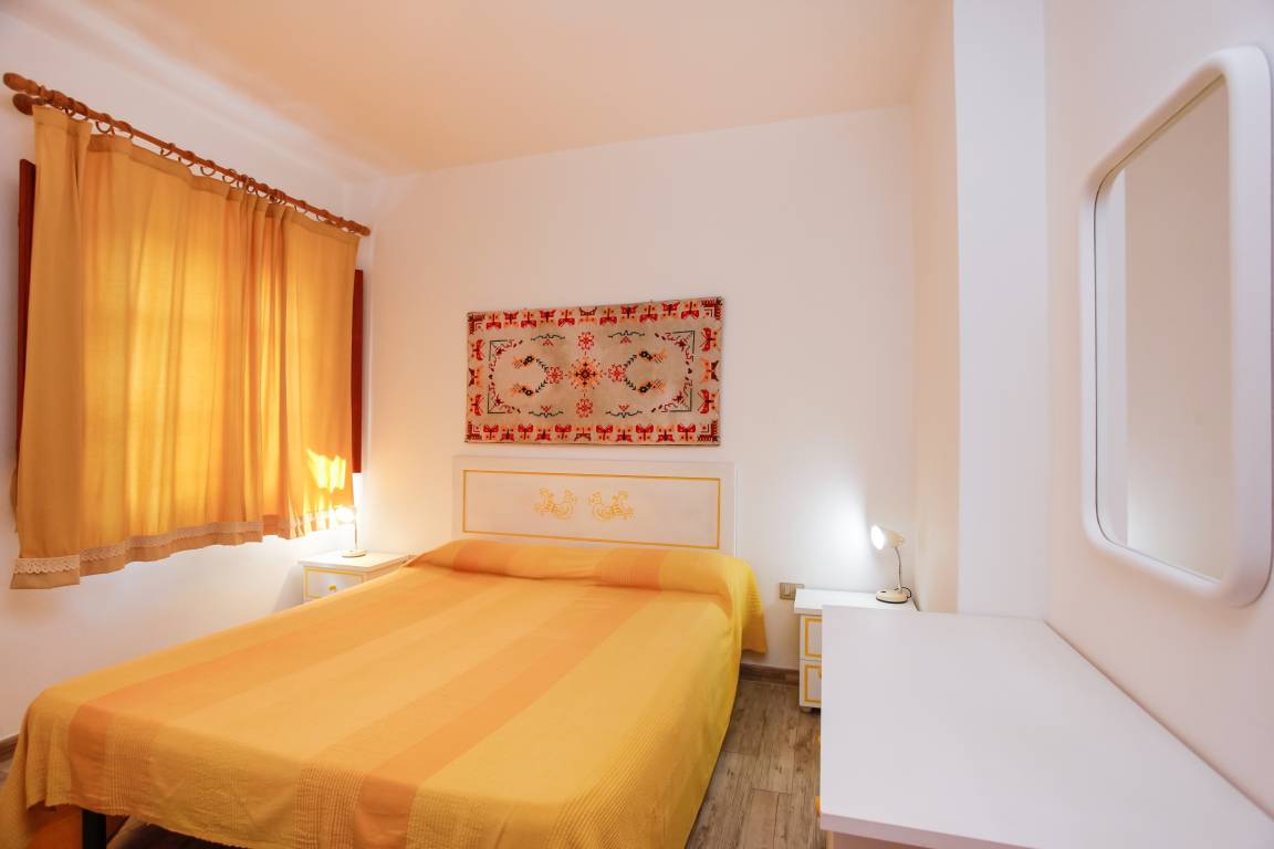 45 M² Dom ∙ 1 Sypialnia ∙ 3 Gości - Budoni