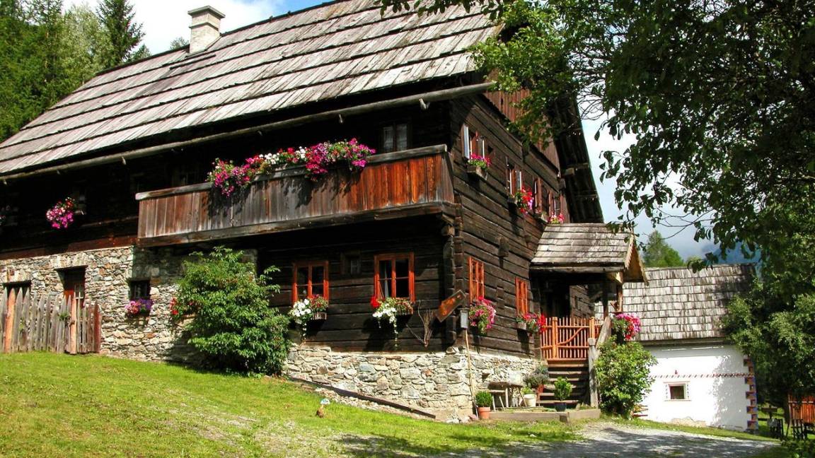 250 M² Ferienhaus ∙ 5 Schlafzimmer ∙ 10 Gäste - Mariapfarr