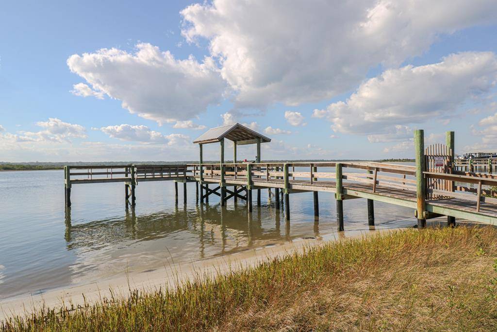 Condo ∙ 2 Bedrooms ∙ 6 Guests - Crescent Beach, FL
