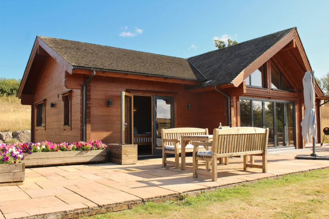 95 M² Lodge ∙ 3 Bedrooms ∙ 6 Guests - Wales