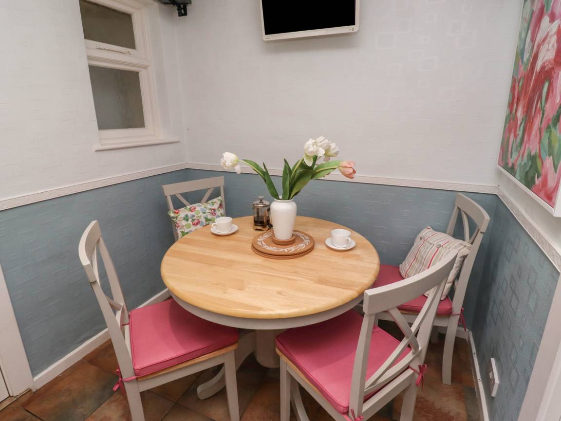 Cottage ∙ 2 Bedrooms ∙ 4 Guests - Morpeth