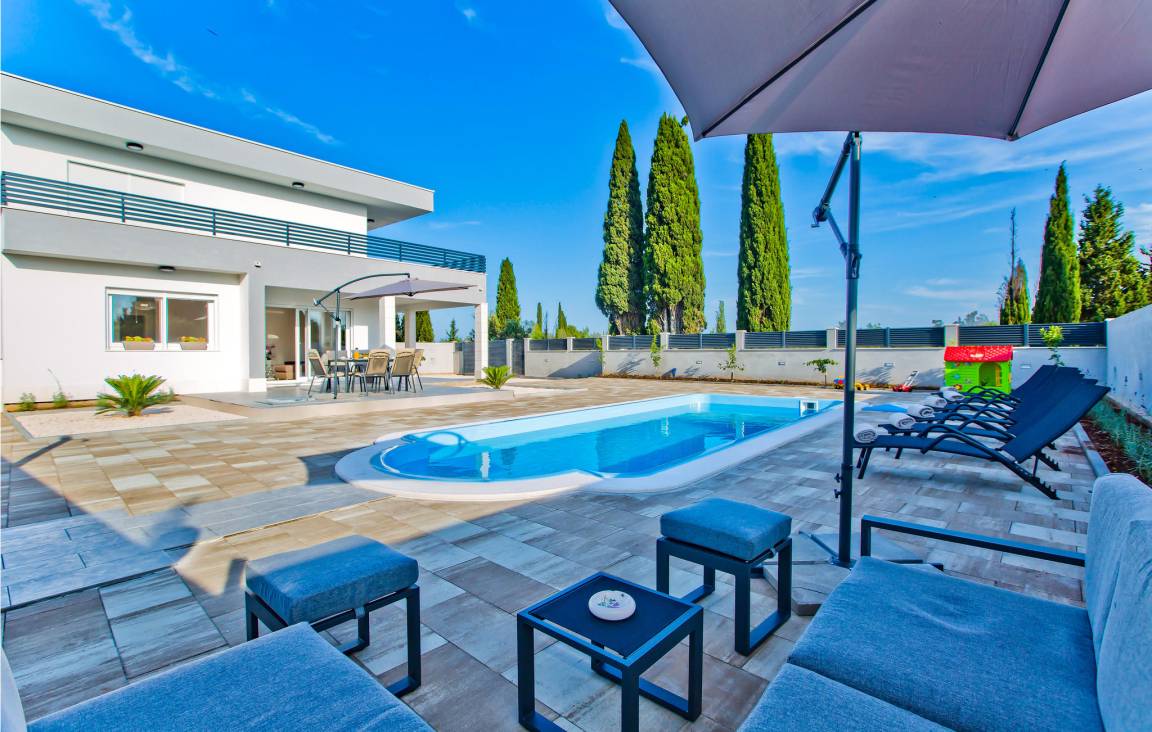 120 M² House ∙ 3 Bedrooms ∙ 6 Guests - Hvar