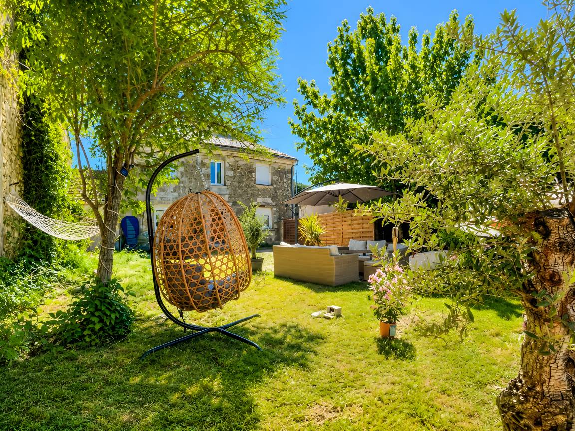 250 M² Maison De Vacances ∙ 5 Chambres ∙ 10 Personnes - Pauillac