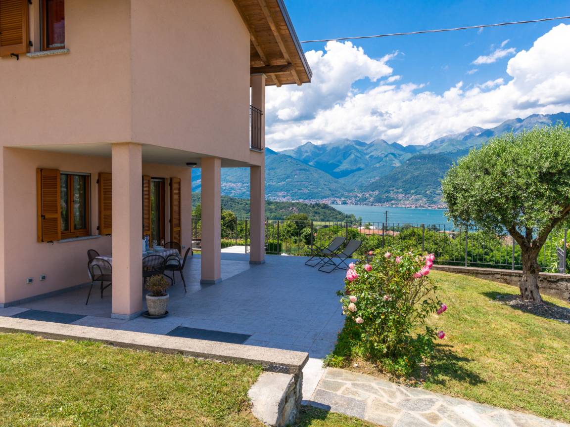 90 M² House ∙ 2 Bedrooms ∙ 6 Guests - Lake Como