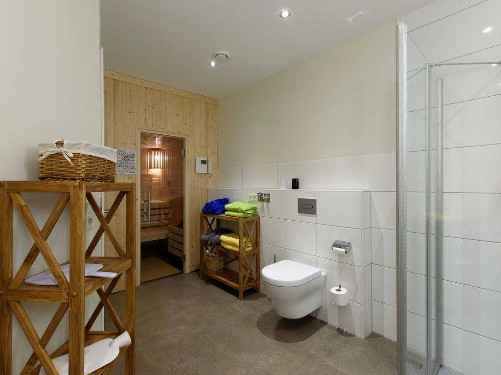 90 M² Ferienwohnung ∙ 3 Schlafzimmer ∙ 6 Gäste - Jemgum