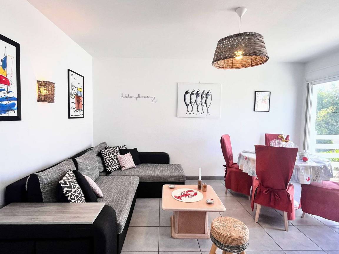 65 M² House ∙ 2 Bedrooms ∙ 6 Guests - Royan