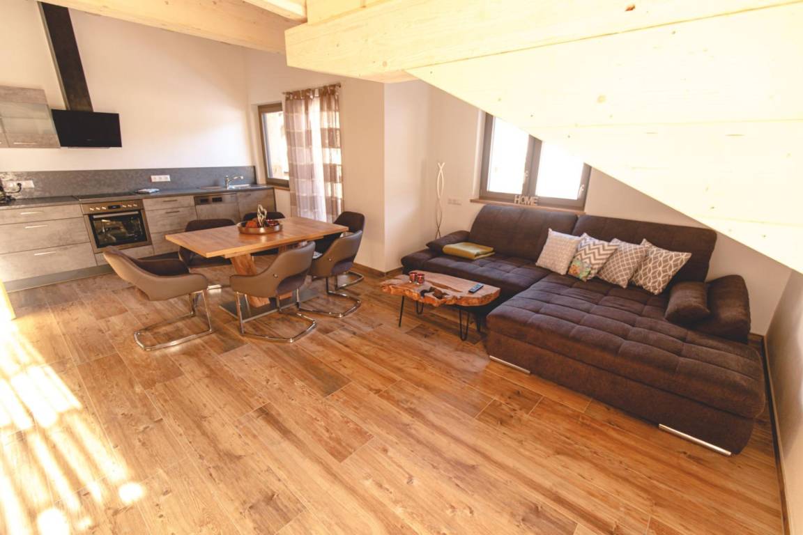 110 M² Appartement ∙ 2 Slaapkamers ∙ 6 Gasten - Hinterthal
