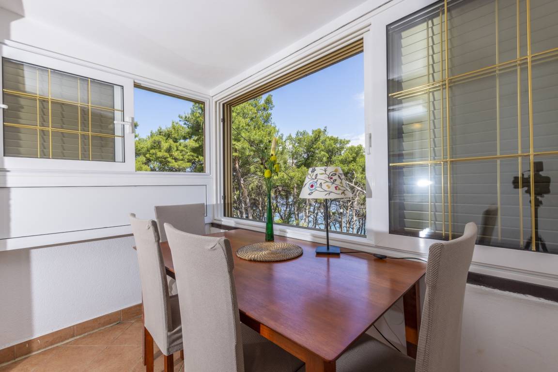 28 M² Apartment ∙ 1 Bedroom ∙ 4 Guests - Jelsa