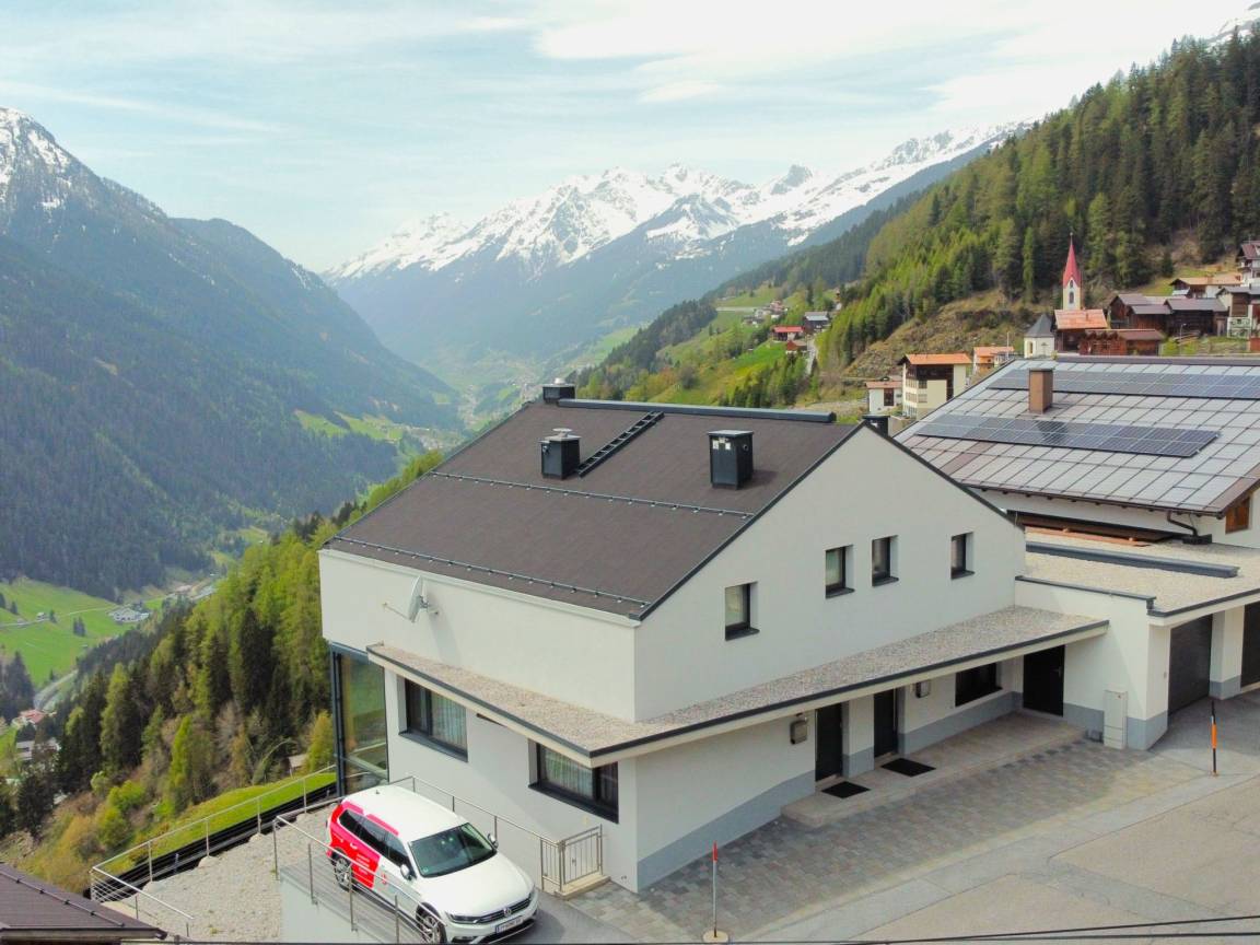 130 M² Ferienhaus ∙ 3 Schlafzimmer ∙ 4 Gäste - Landeck