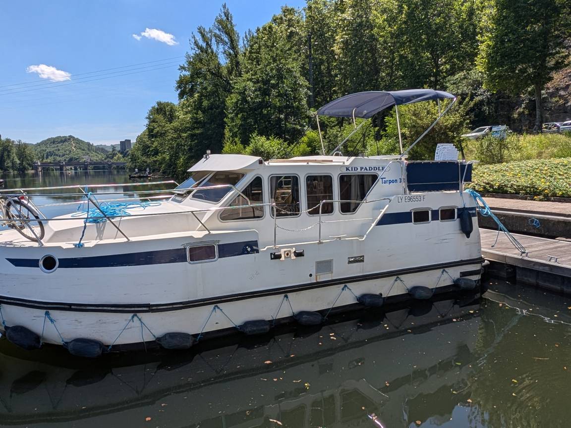 34 M² Asuntovene ∙ 2 Makuuhuonetta ∙ 8 Vierasta - Lot
