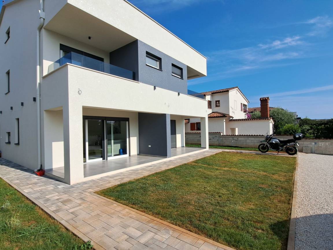 120 M² House ∙ 3 Bedrooms ∙ 6 Guests - Pula