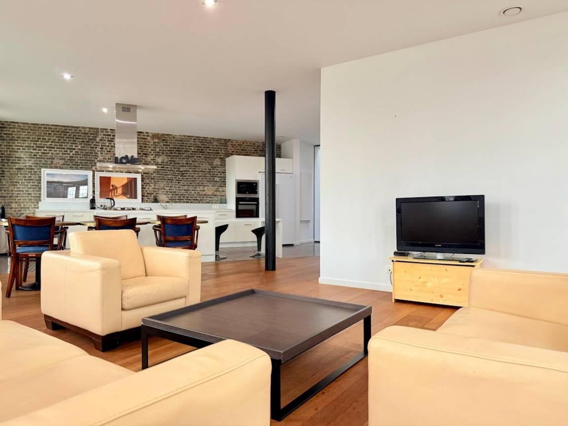120 M² Appartement ∙ 2 Chambres ∙ 4 Personnes - Anderlecht