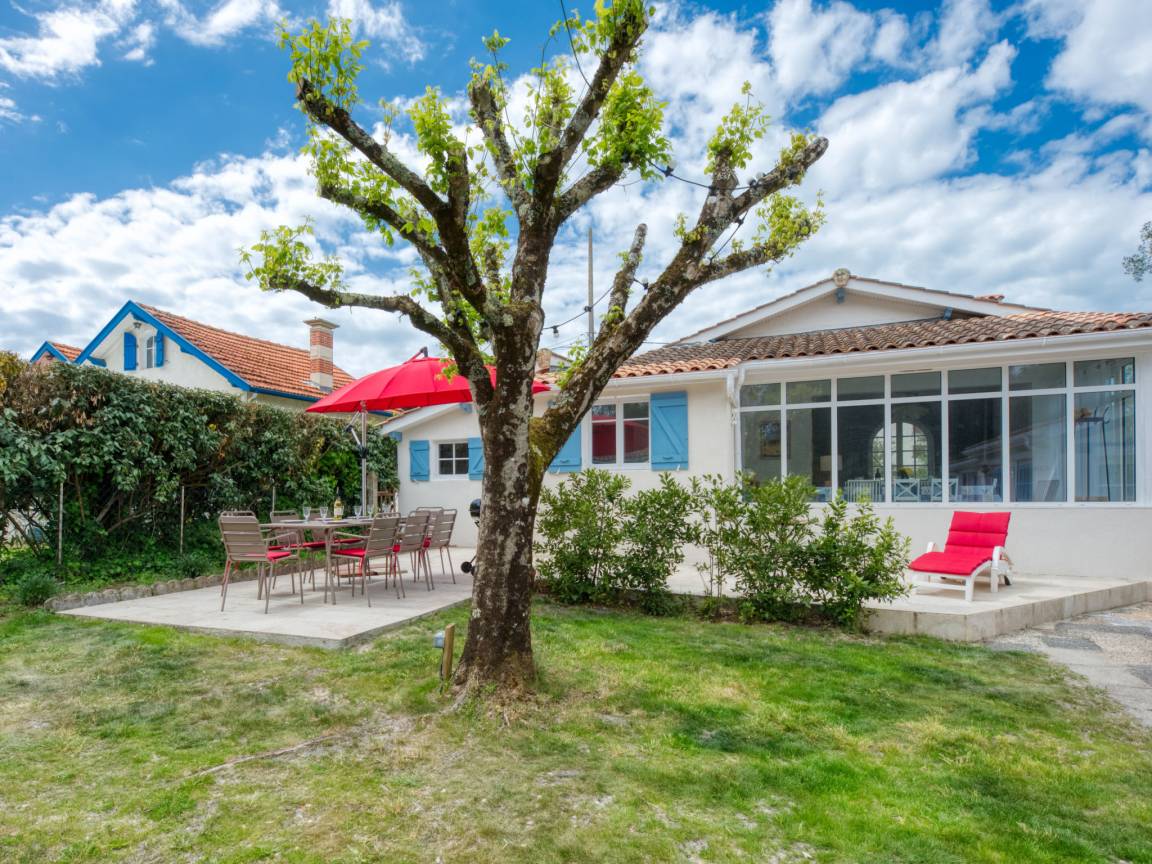 110 M² House ∙ 4 Bedrooms ∙ 8 Guests - Soulac-sur-Mer