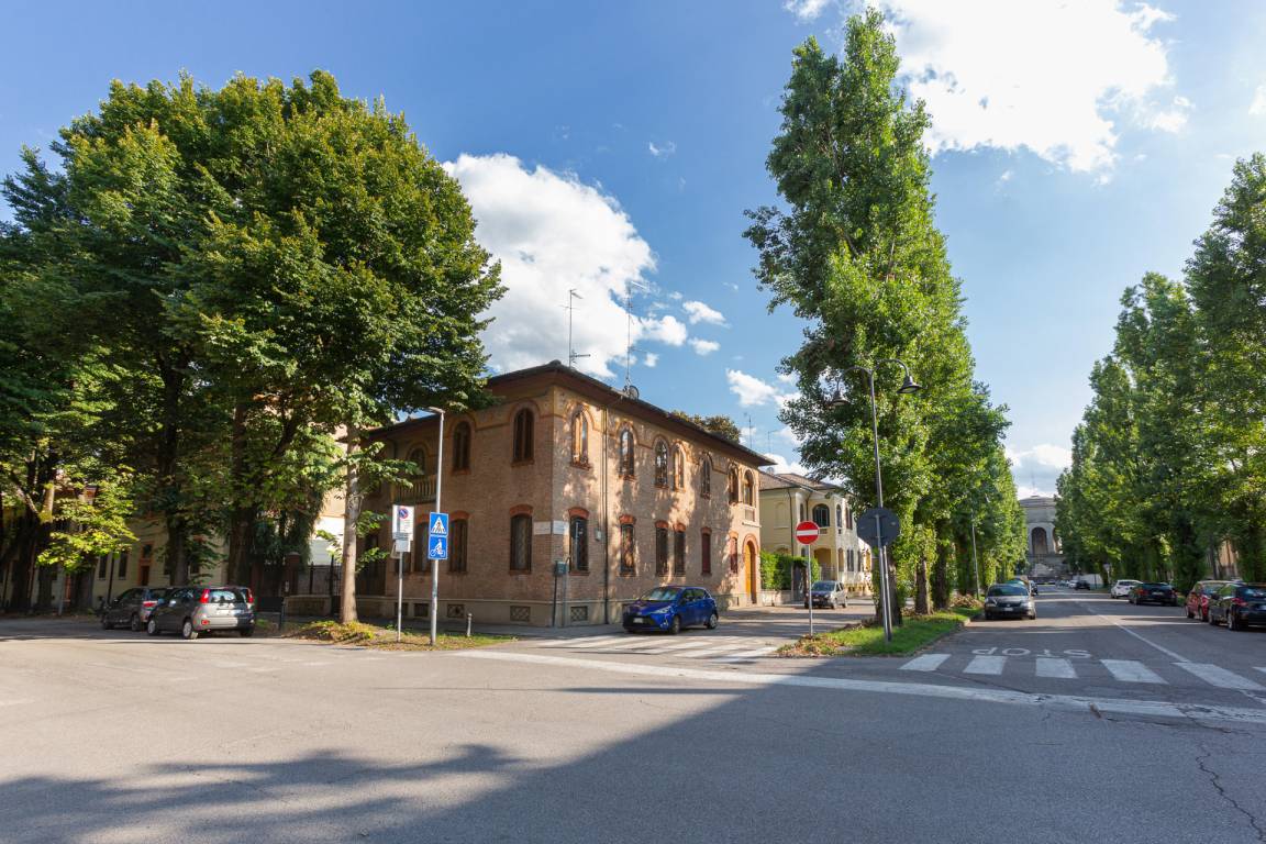 70 M² Apartment ∙ 1 Bedroom ∙ 5 Guests - Ferrara