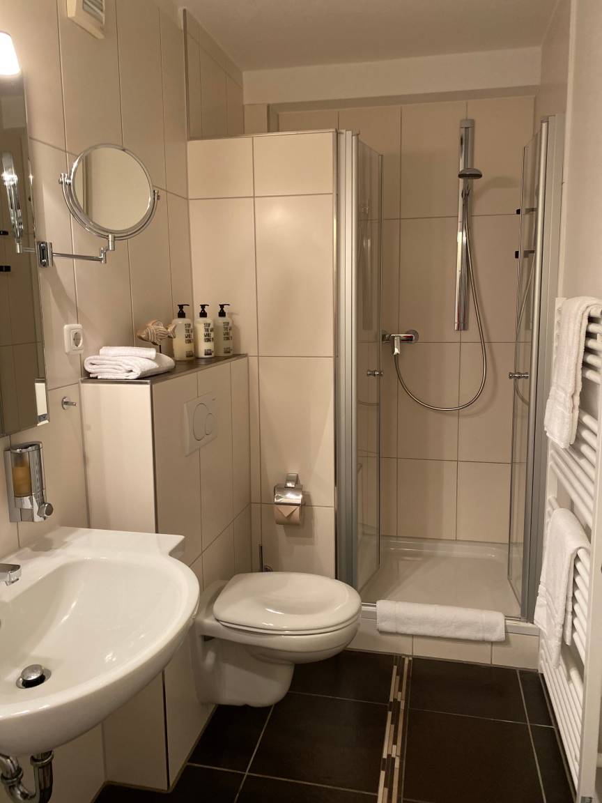 20 m² Privatzimmer ∙ 2 Gäste – Bild 16