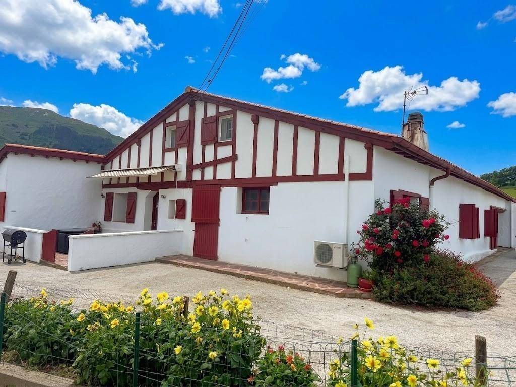 77 m&sup2; G&icirc;te 2 Schlafzimmer 4 G&auml;ste