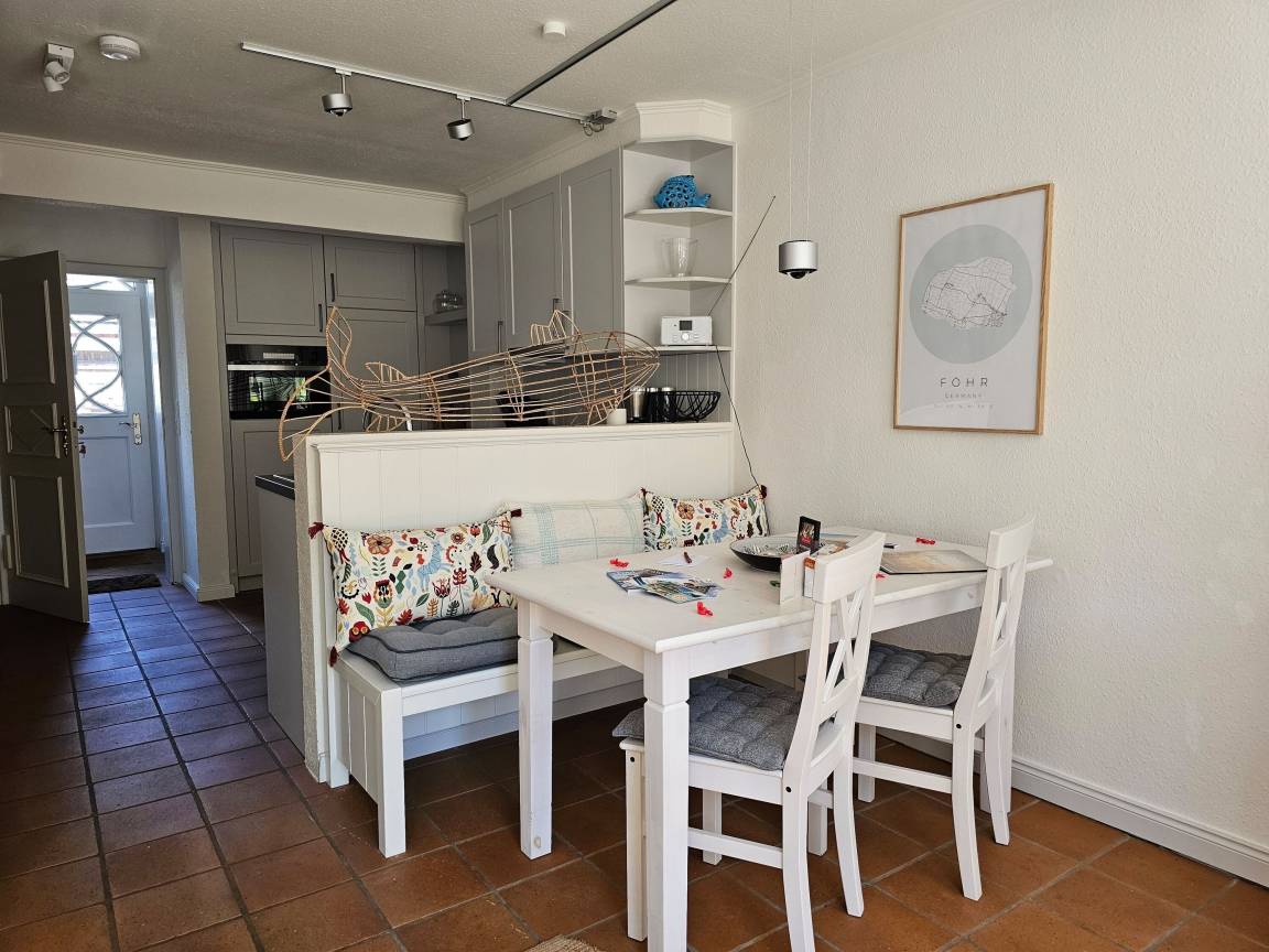 100 m² Ferienwohnung ∙ 2 Schlafzimmer ∙ 4 Gäste – Bild 8