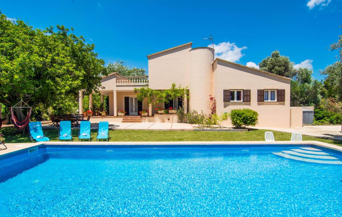 200 M² House ∙ 4 Bedrooms ∙ 8 Guests - Cala Bona