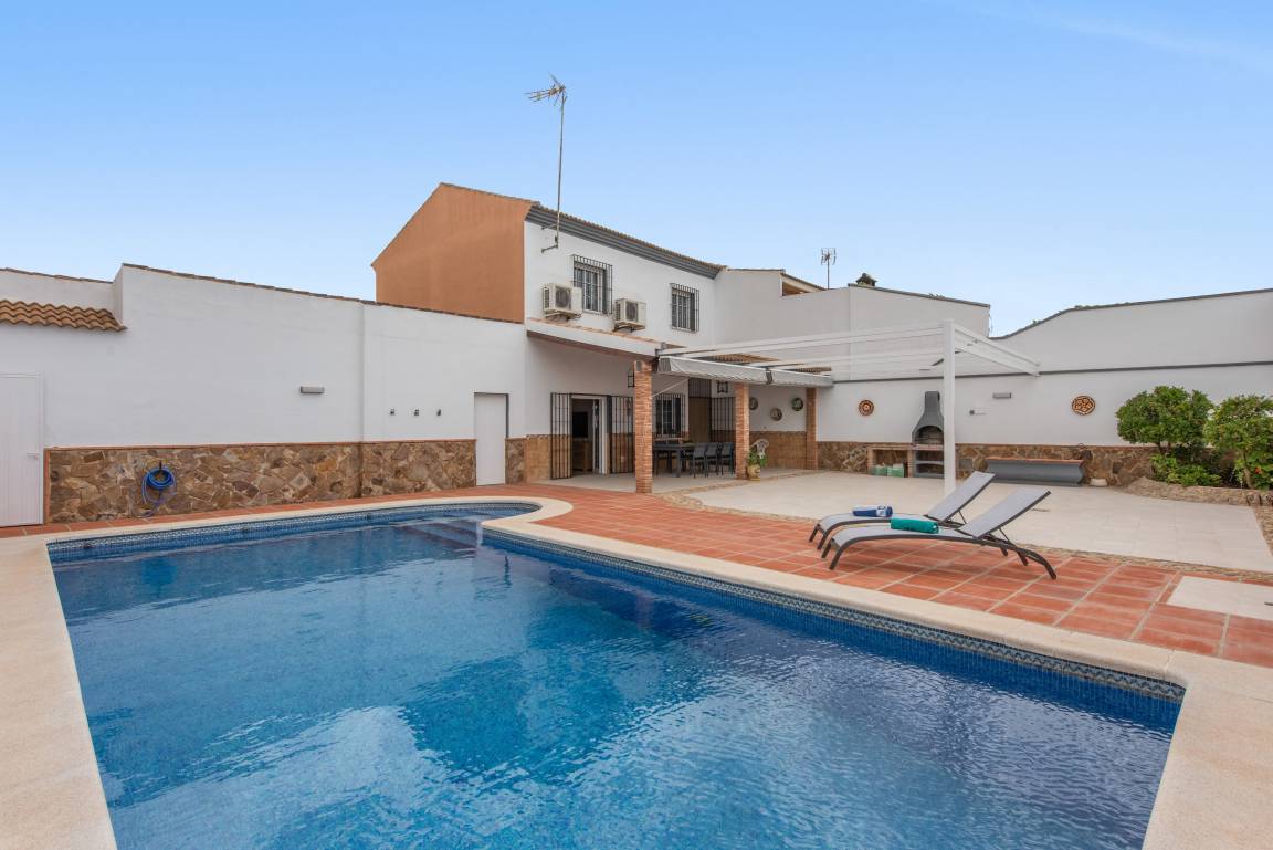 340 M² Huis ∙ 3 Slaapkamers ∙ 7 Gasten - Alameda