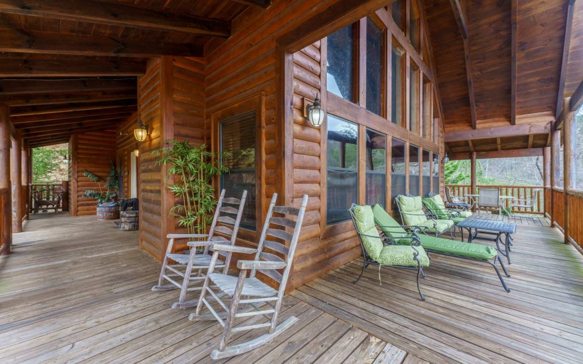 226 M² Cabin ∙ 3 Bedrooms ∙ 8 Guests - Wears Valley, TN