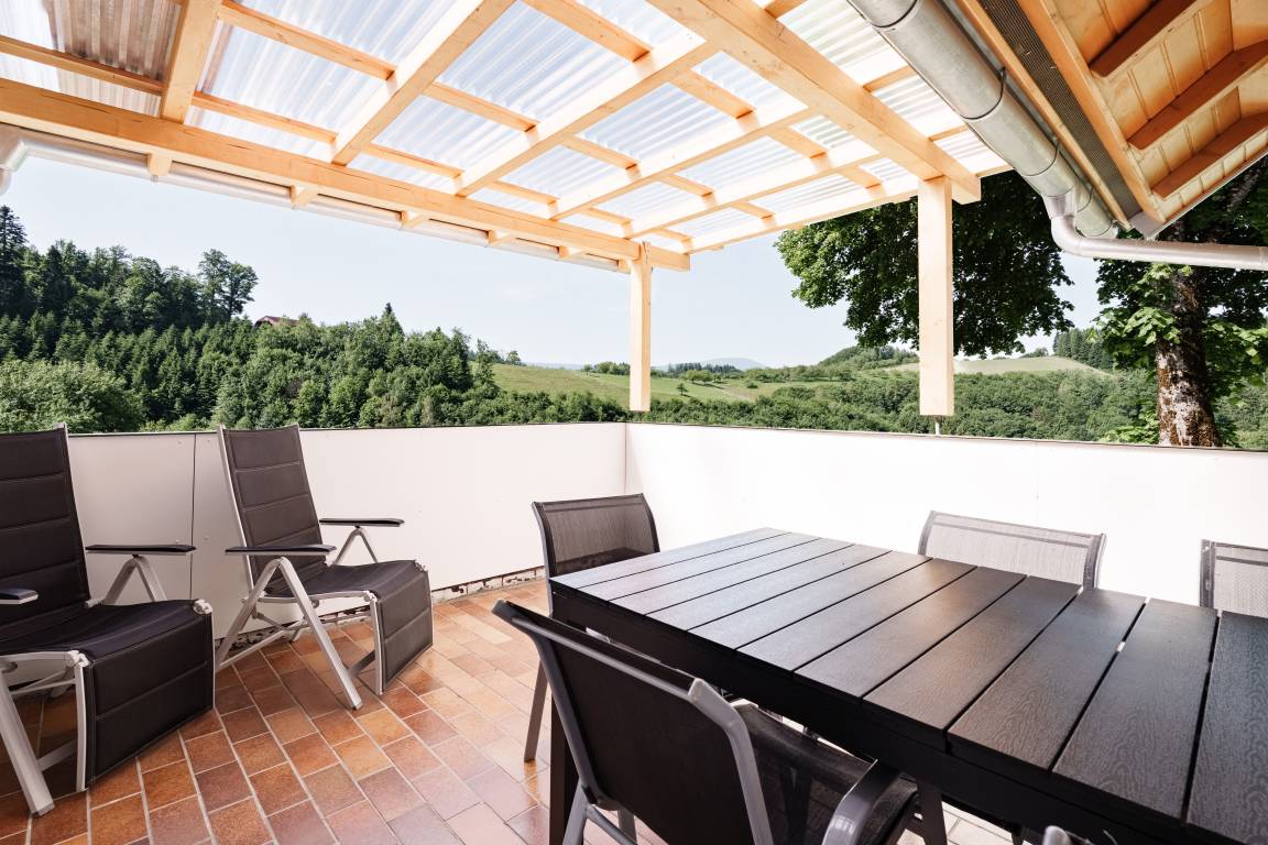 90 M² Ferienwohnung ∙ 3 Schlafzimmer ∙ 6 Gäste - Oppenau