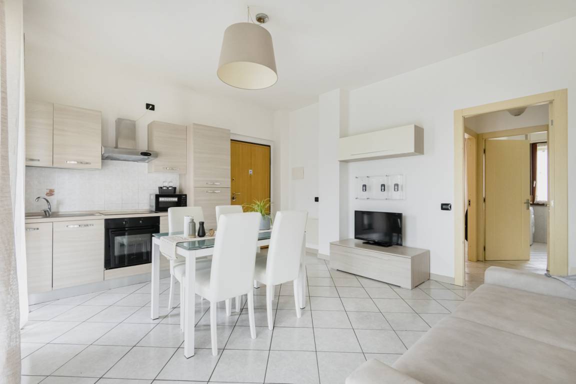 35 M² Appartamento Vacanza ∙ 1 Camera Da Letto ∙ 4 Ospiti - Cinisello Balsamo