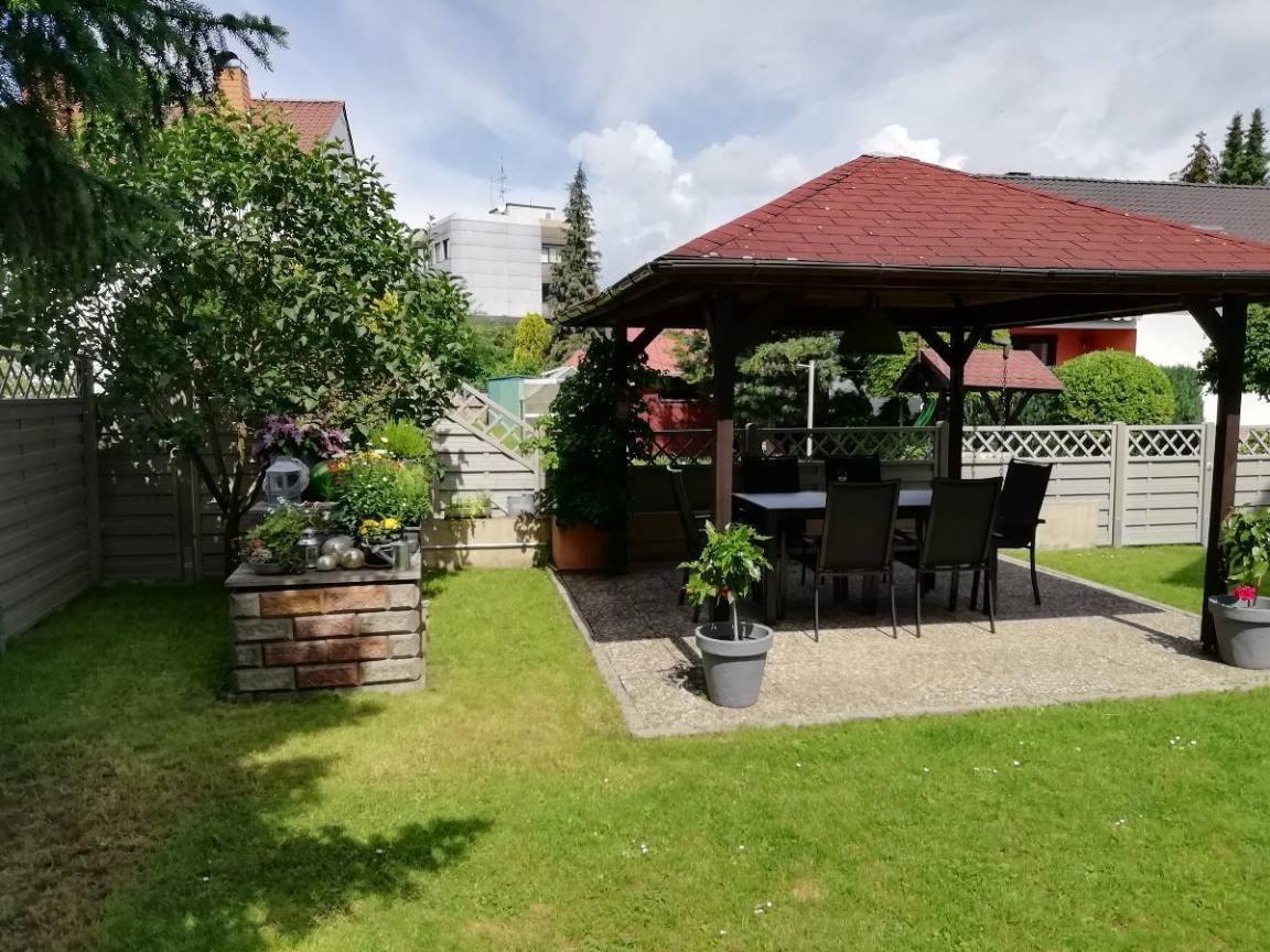 65 M² Ferienwohnung ∙ 1 Schlafzimmer ∙ 2 Gäste - Ebensfeld