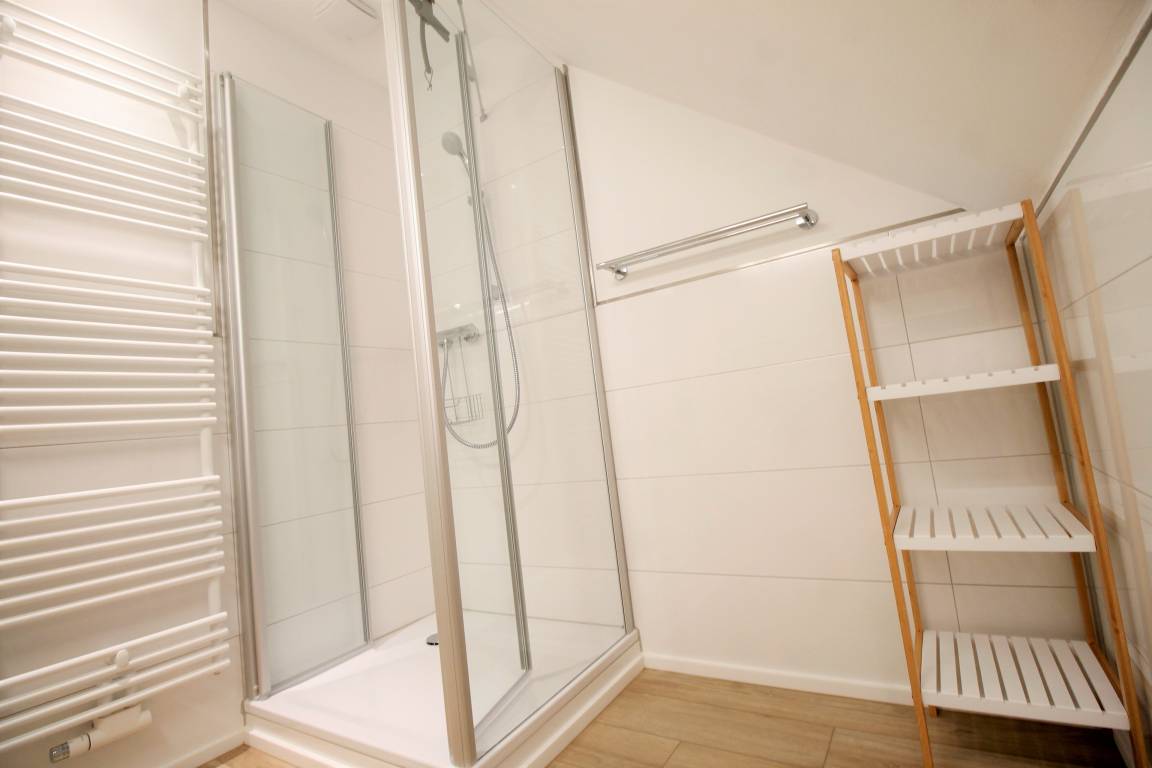79 m² Ferienwohnung ∙ 2 Schlafzimmer ∙ 5 Gäste – Bild 8