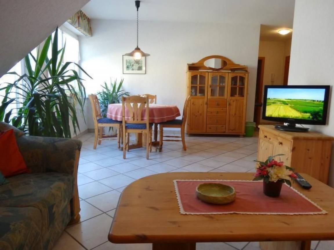 65 M² Ferienwohnung ∙ 2 Schlafzimmer ∙ 5 Gäste - Ellenz-Poltersdorf