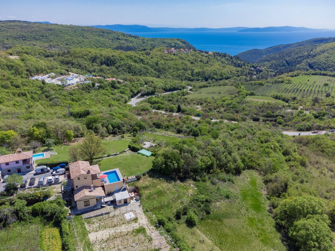 100 M² Ferienhaus ∙ 2 Schlafzimmer ∙ 4 Gäste - Labin