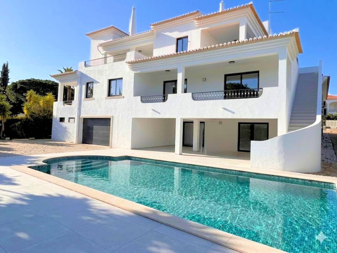 Villa ∙ 9 Schlafzimmer ∙ 20 Gäste - Albufeira