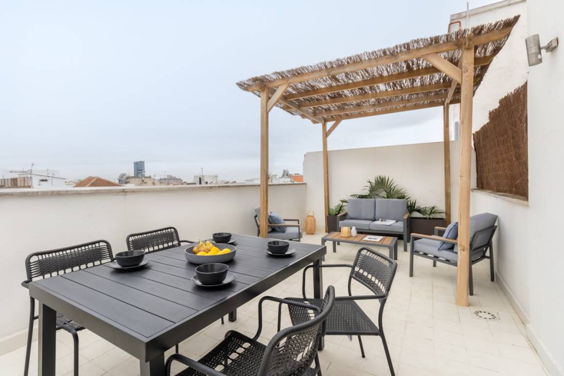 76 M² Apartamento ∙ 2 Habitaciones ∙ 4 Huéspedes - Chueca